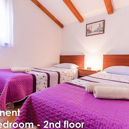 Relax Apartments - Big Terace & Grill Vrsar Exterior foto