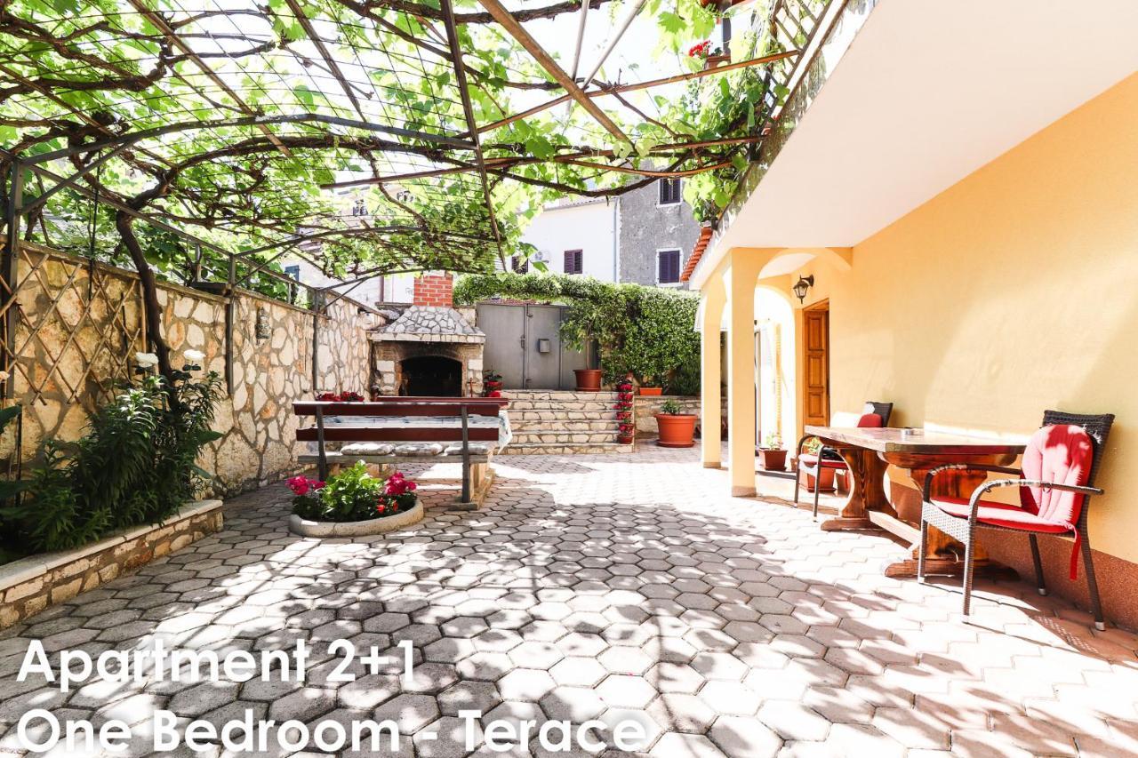 Relax Apartments - Big Terace & Grill Vrsar Exterior foto
