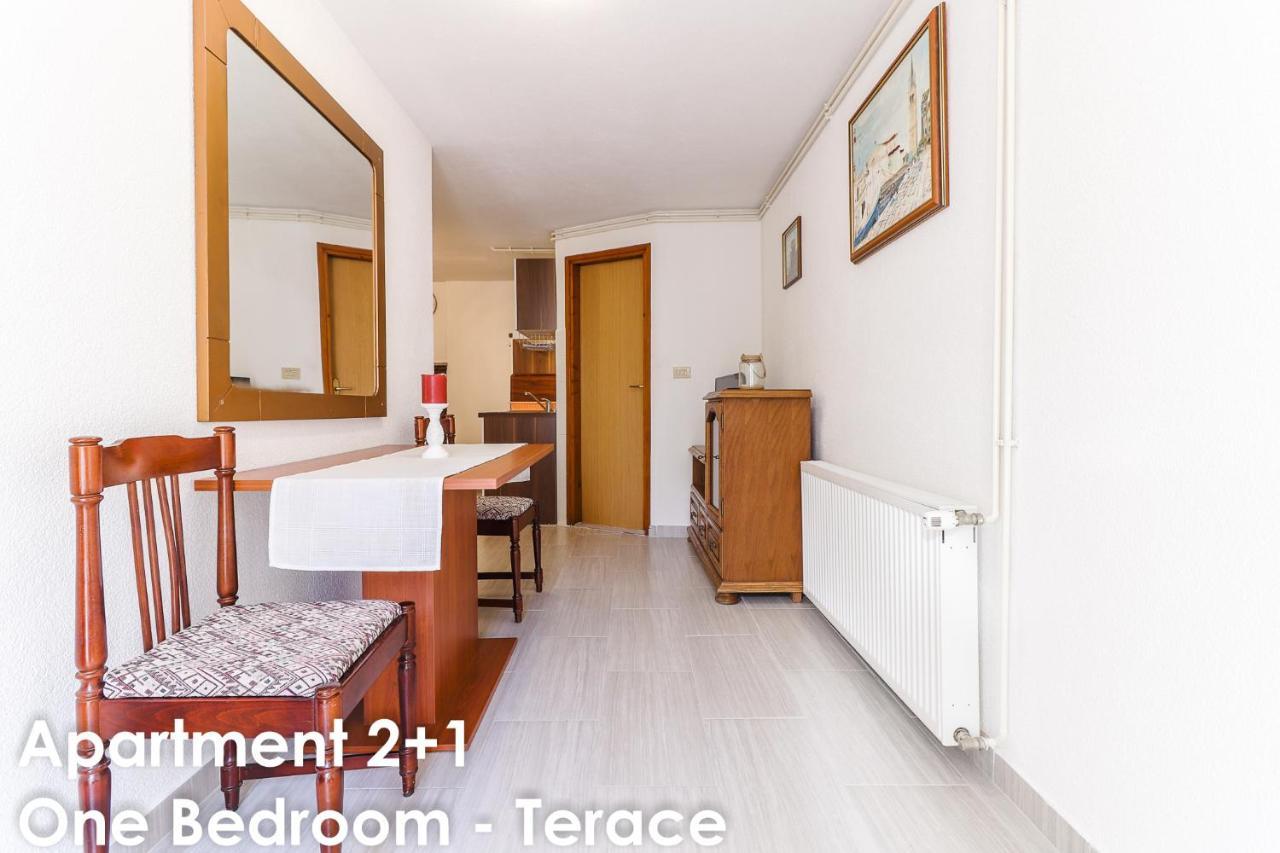 Relax Apartments - Big Terace & Grill Vrsar Exterior foto