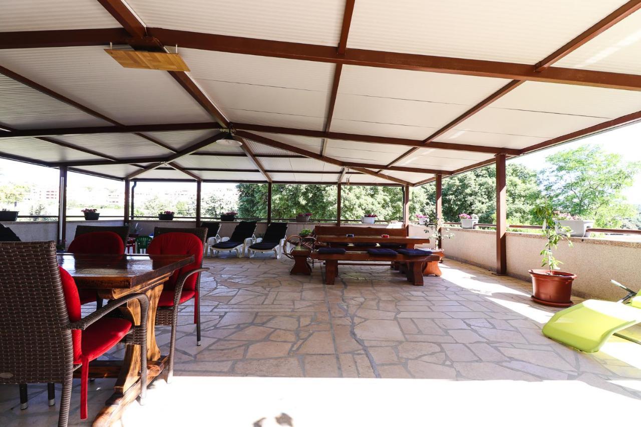 Relax Apartments - Big Terace & Grill Vrsar Exterior foto