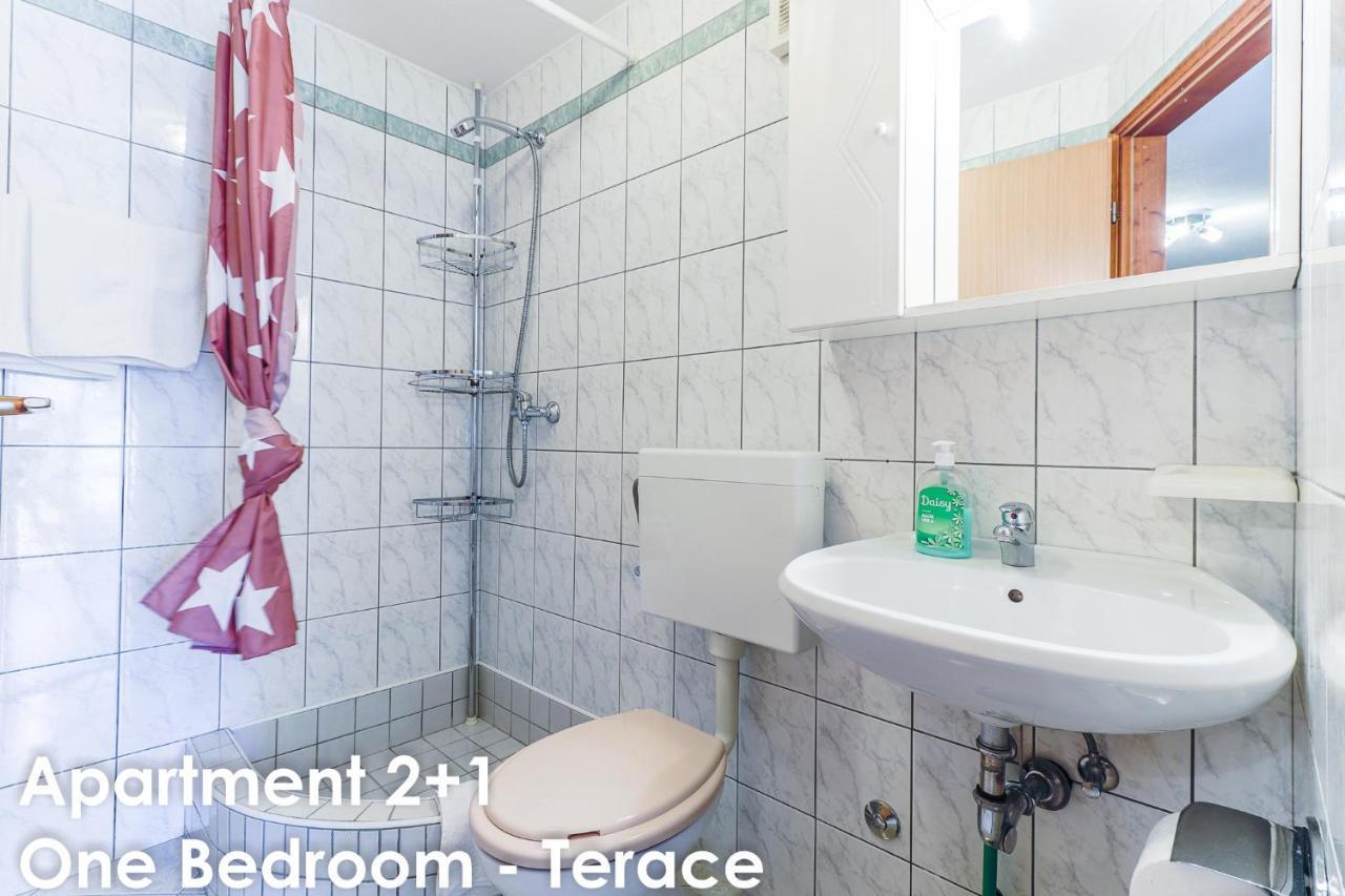 Relax Apartments - Big Terace & Grill Vrsar Exterior foto