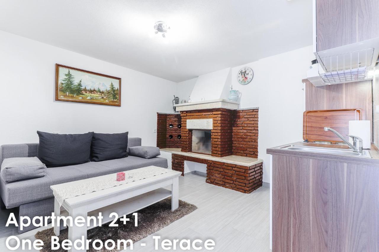 Relax Apartments - Big Terace & Grill Vrsar Exterior foto
