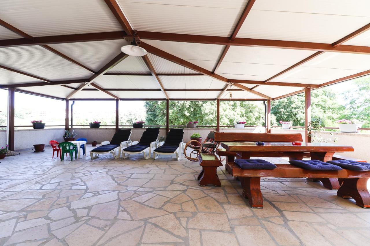 Relax Apartments - Big Terace & Grill Vrsar Exterior foto