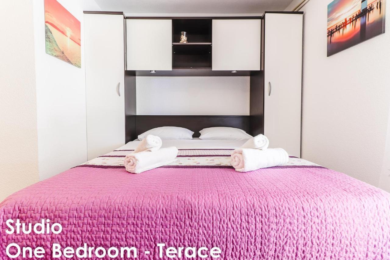 Relax Apartments - Big Terace & Grill Vrsar Exterior foto